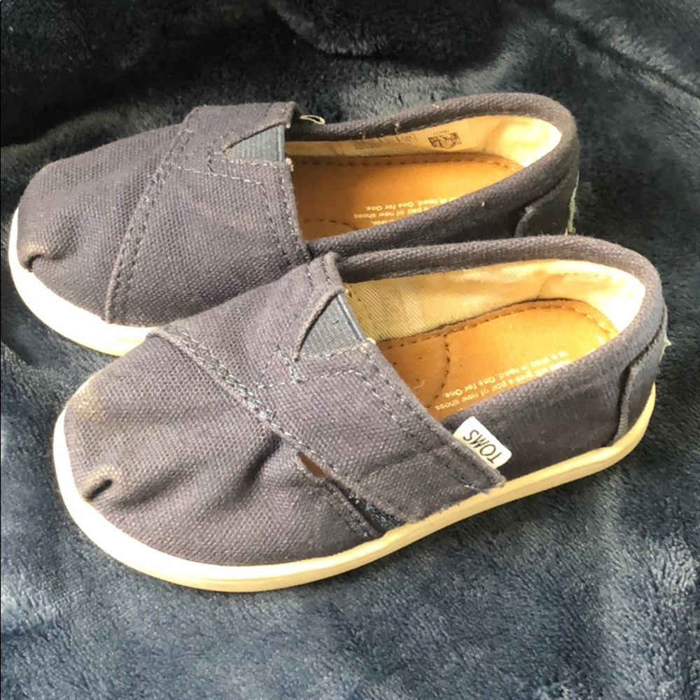 Toddler toms